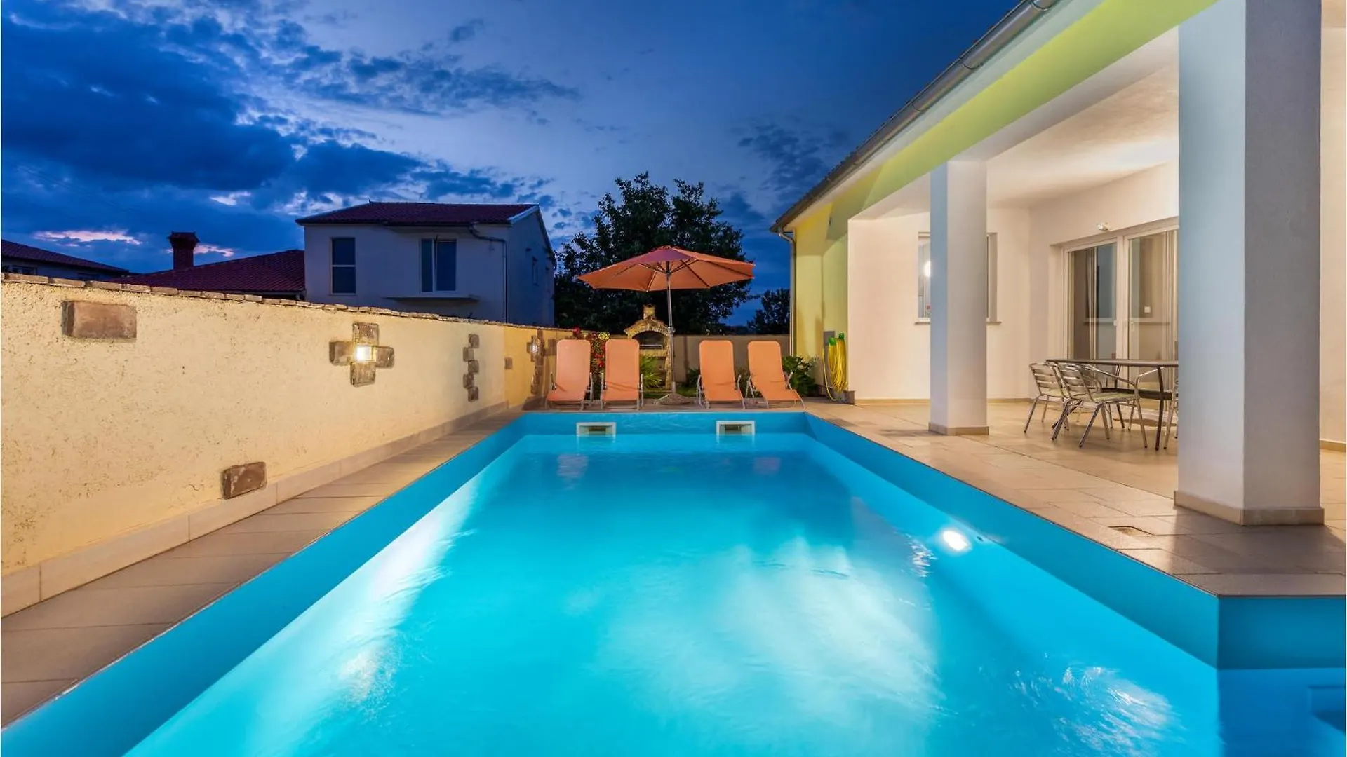 Amazing Home In Valbandon With Wifi Fondole Kroatien