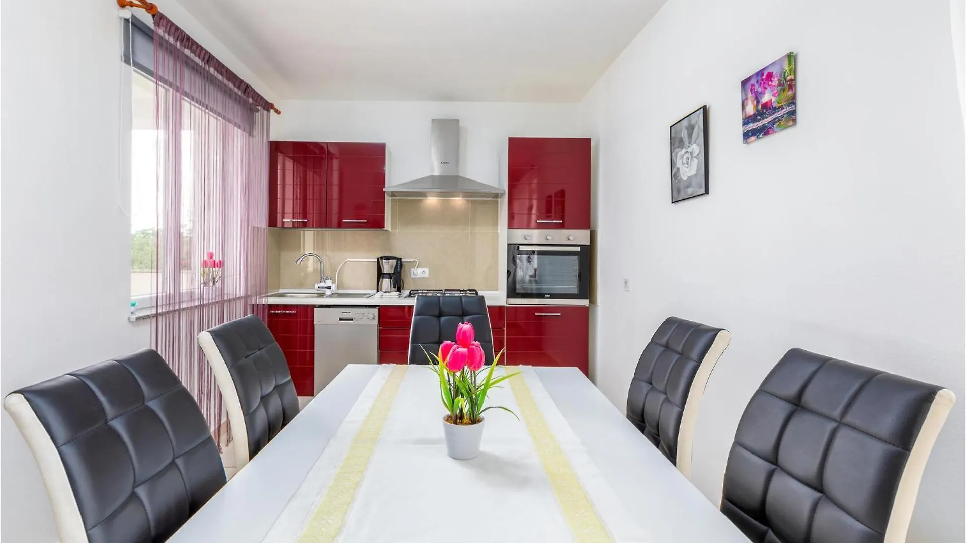 Amazing Home In Valbandon With Wifi Fondole