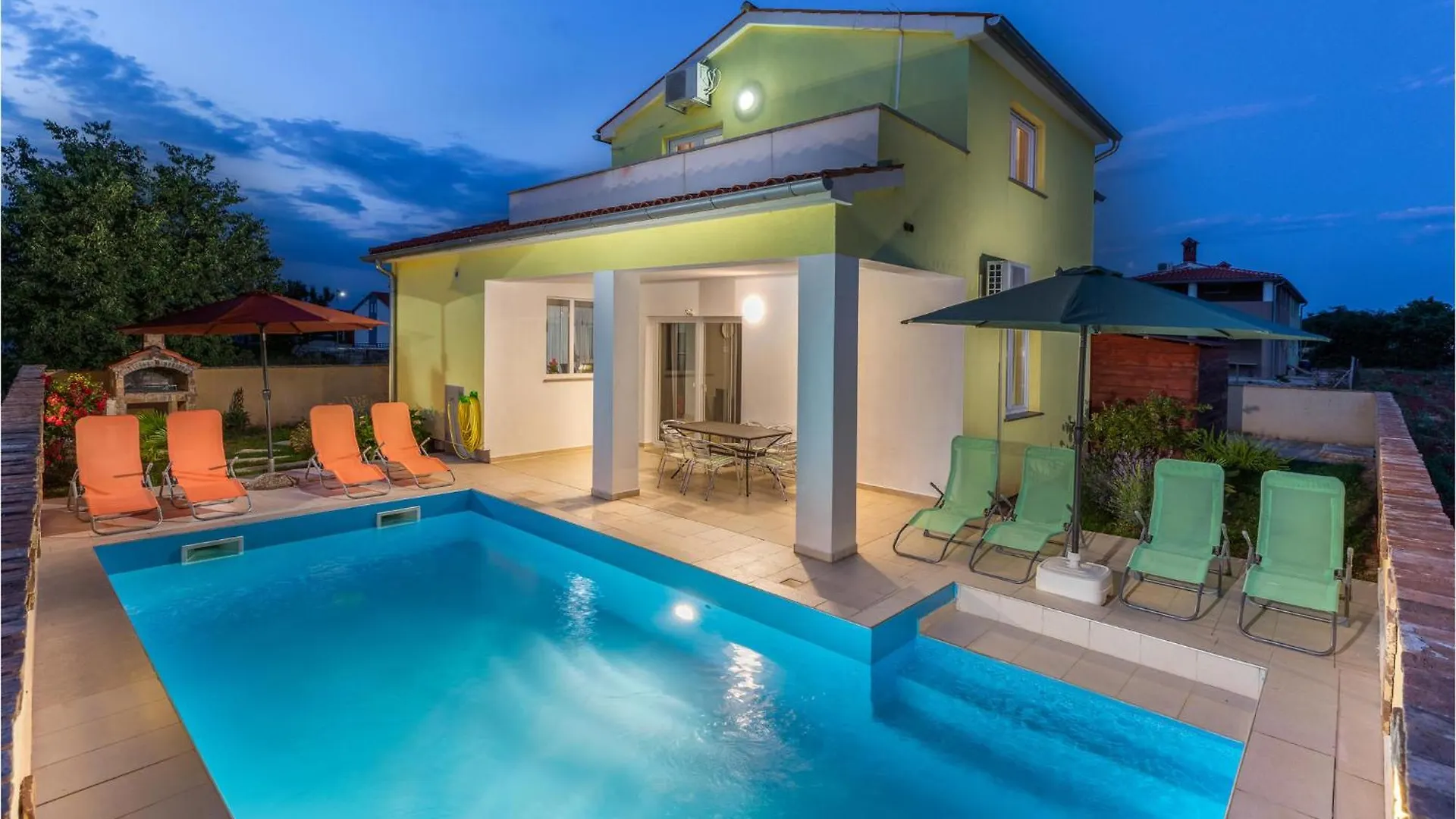 Amazing Home In Valbandon With Wifi Fondole Дом отдыха
