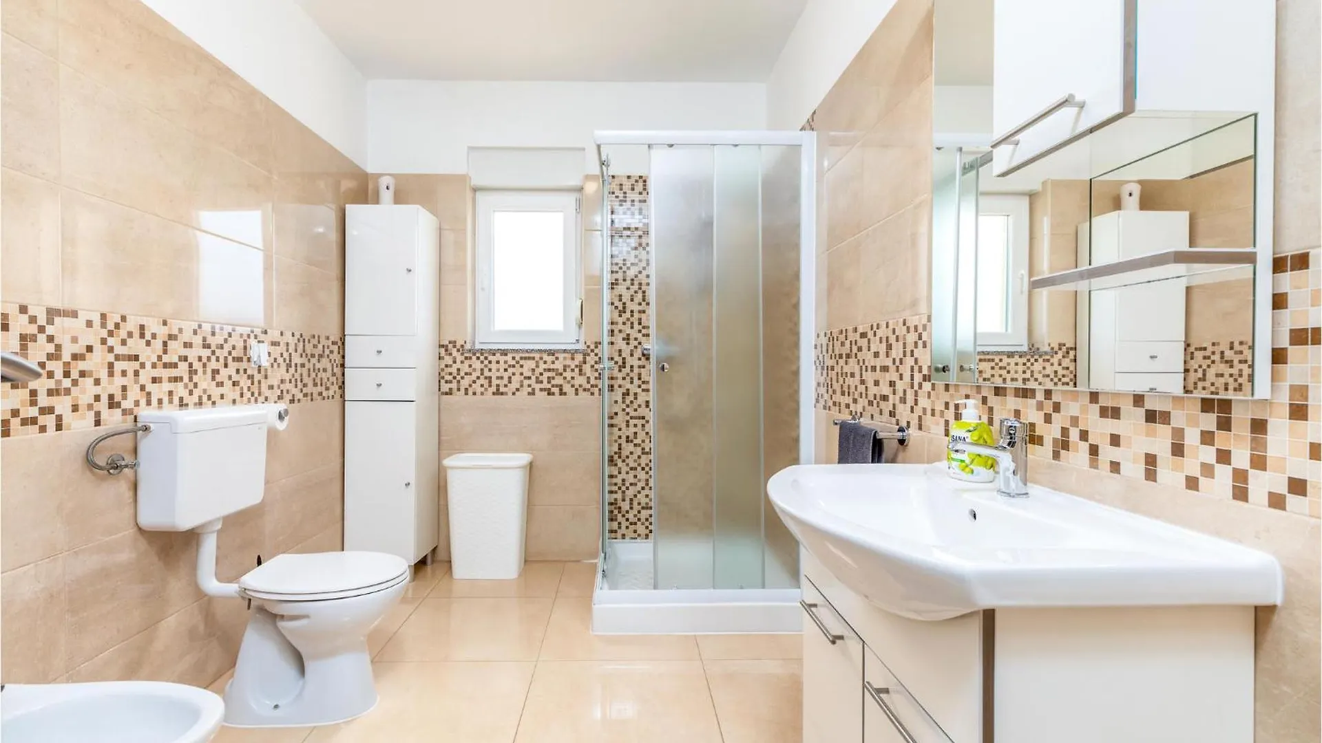 Amazing Home In Valbandon With Wifi Fondole Дом отдыха