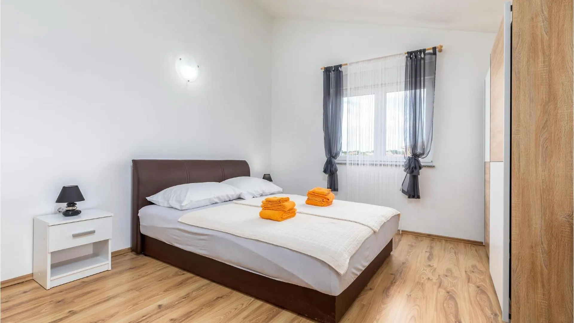 Дом отдыха Amazing Home In Valbandon With Wifi Fondole