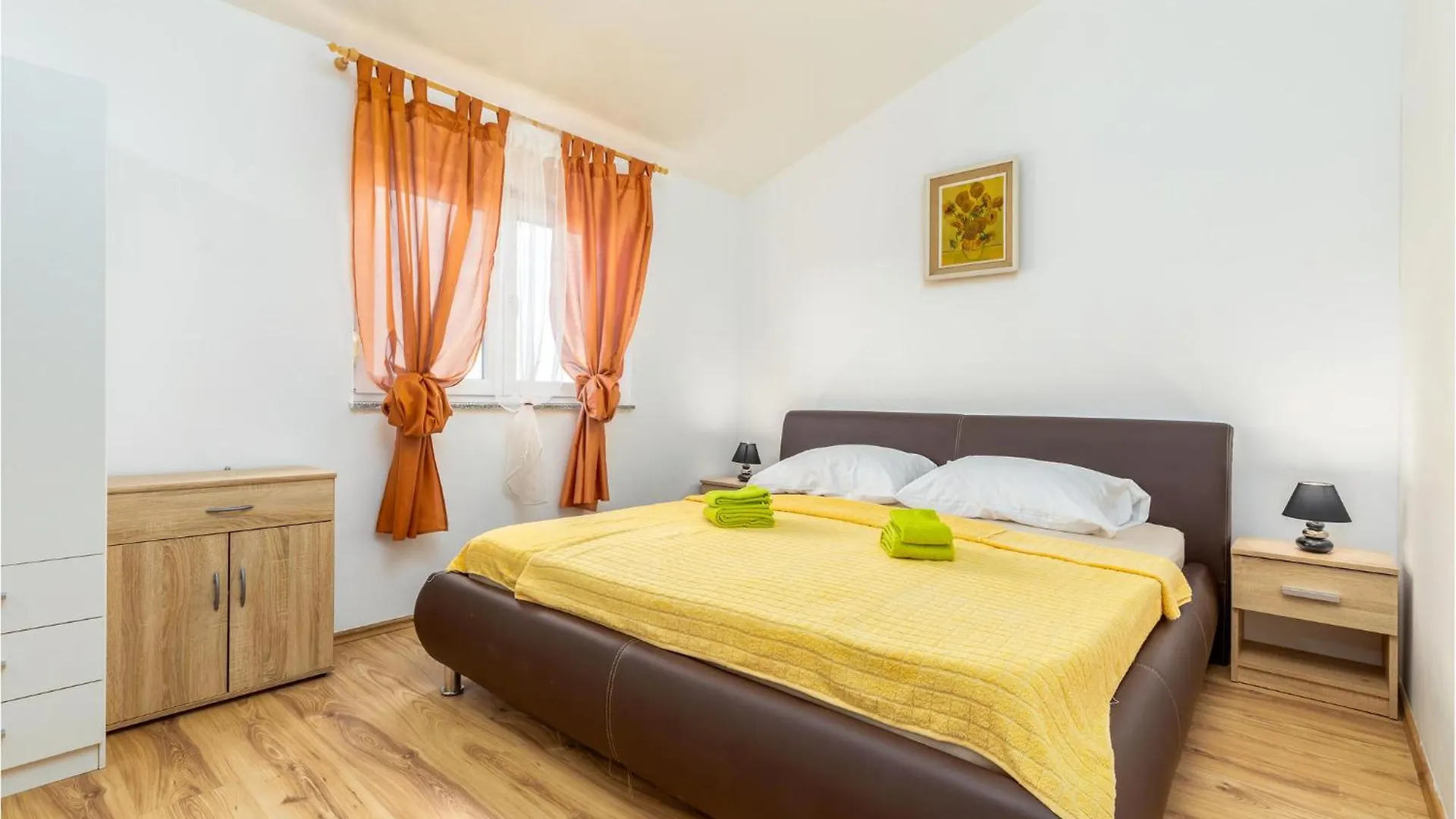 Amazing Home In Valbandon With Wifi Fondole