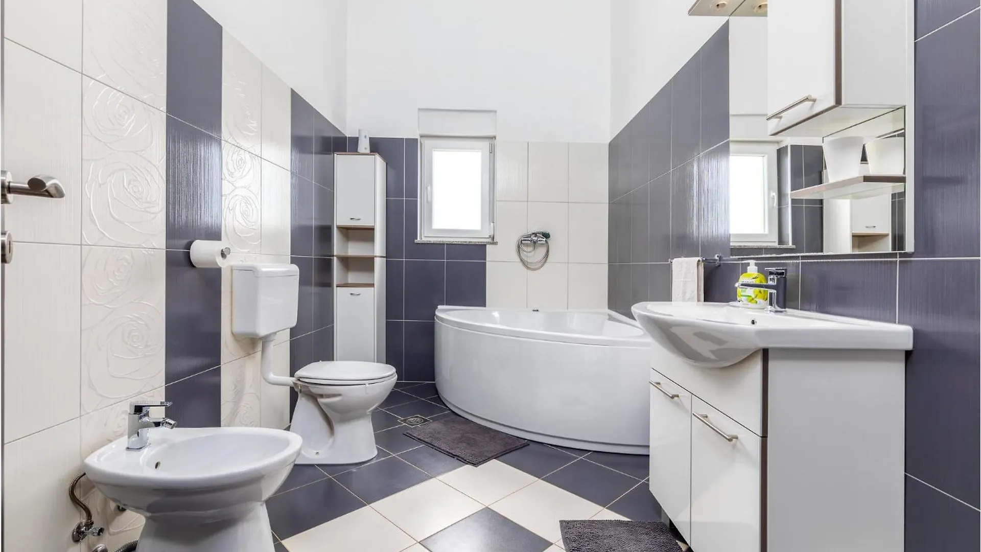 Дом отдыха Amazing Home In Valbandon With Wifi Fondole Хорватия